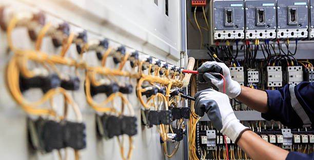 Professional Electrical Inspection technician working in Johnson County County, IA